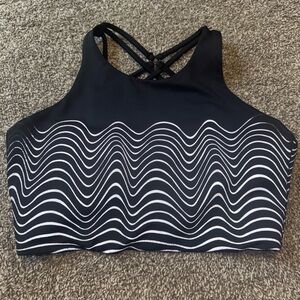 Buffbunny reflective Wave Pattern Strappy Sports Bra